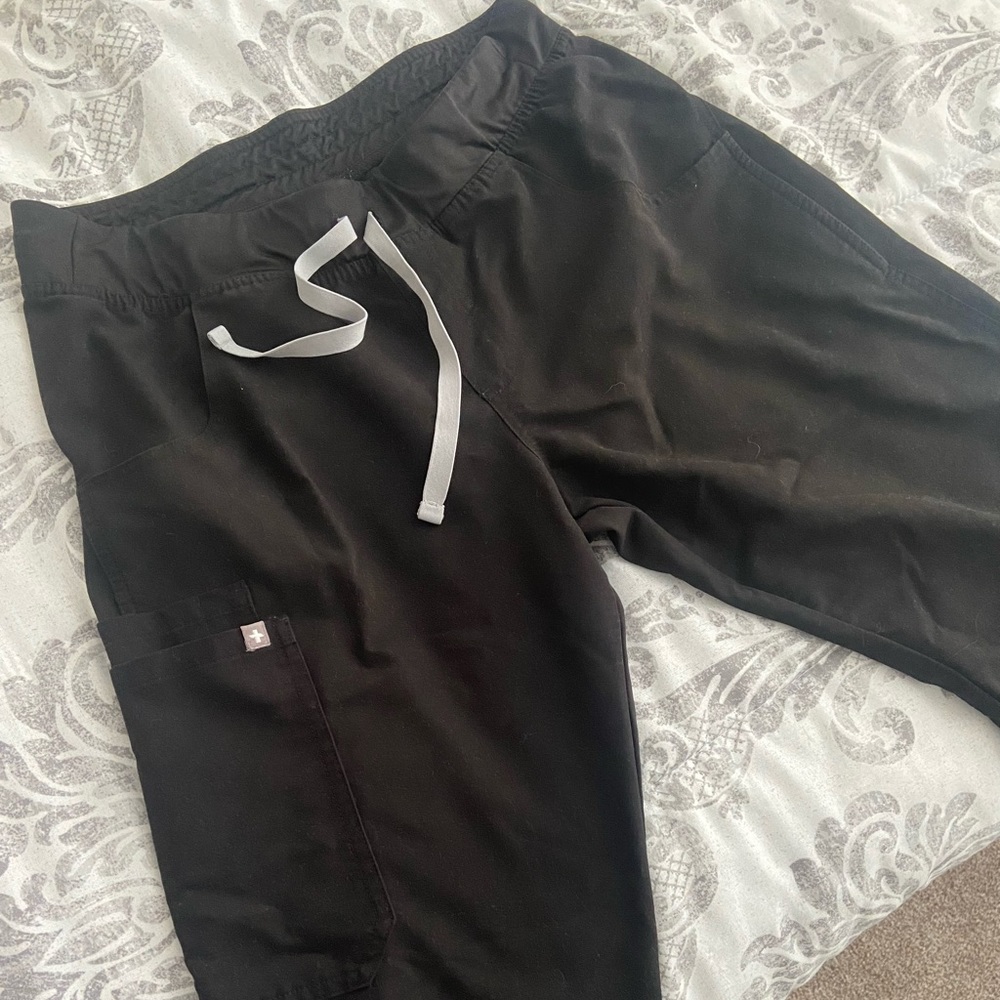 Figs Kade Cargo Scrub Pants